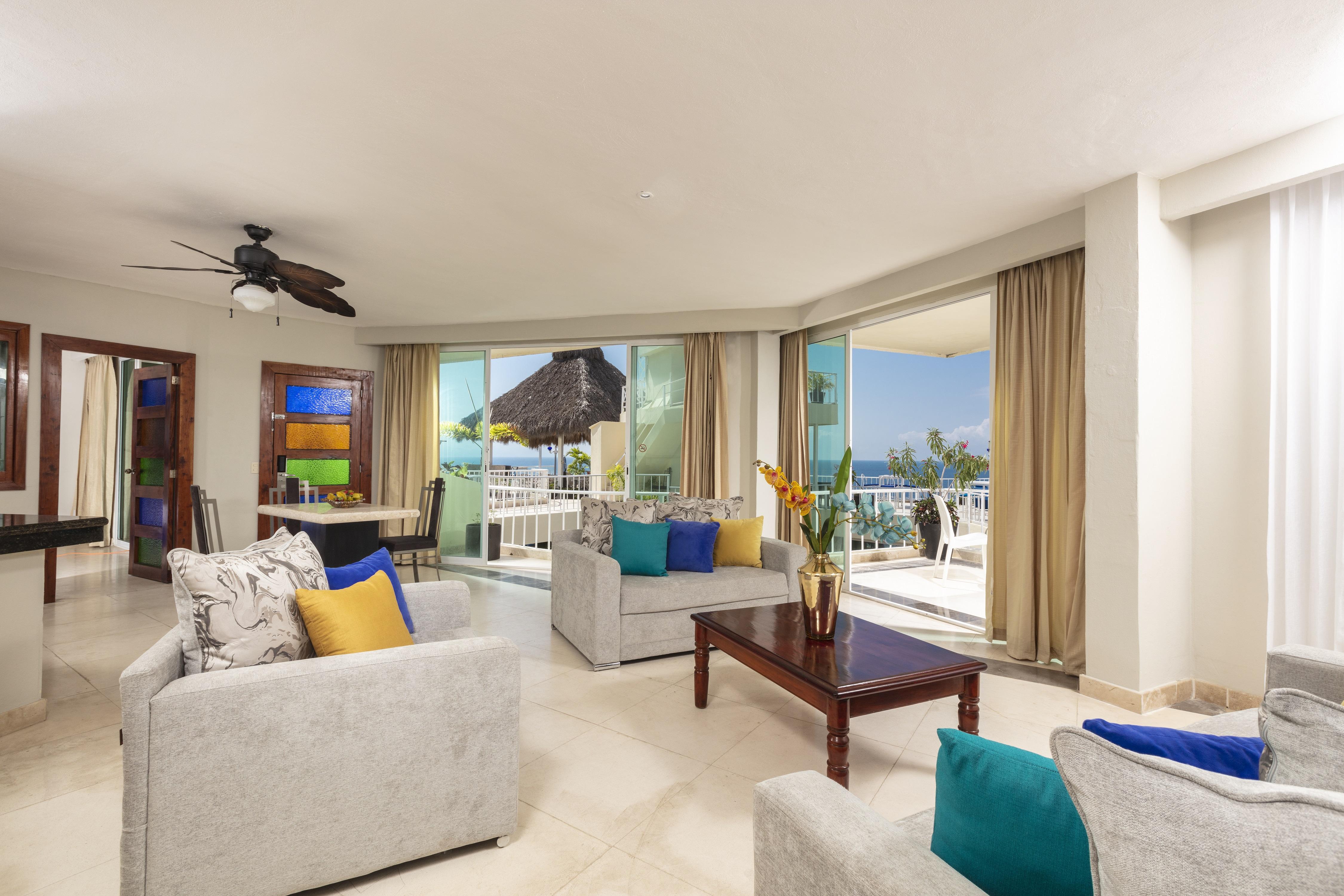 Blue Chairs Beachfront Resort Puerto Vallarta - Adults Only Экстерьер фото